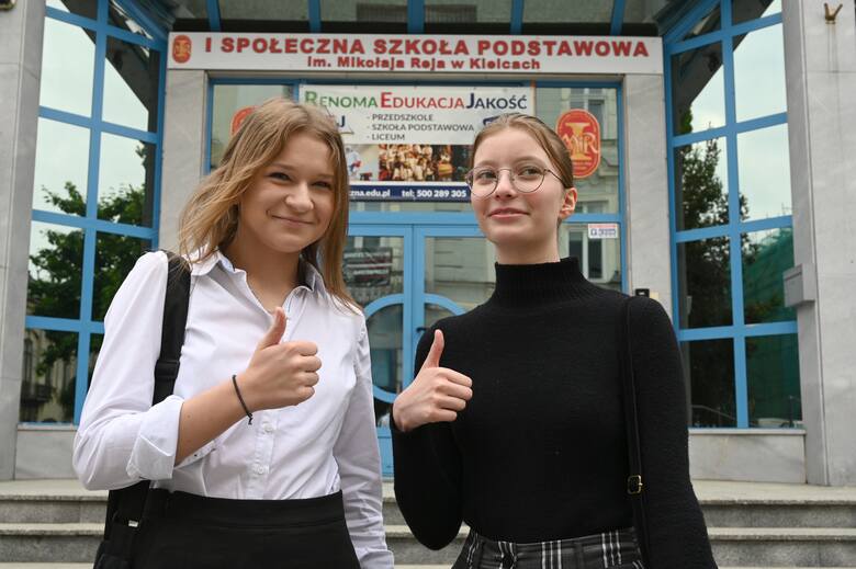 -Egzamin był bardzo prosty, wręcz niepokojąco prosty - mówiły zgodnie ósmoklasistki Natalia i Irena