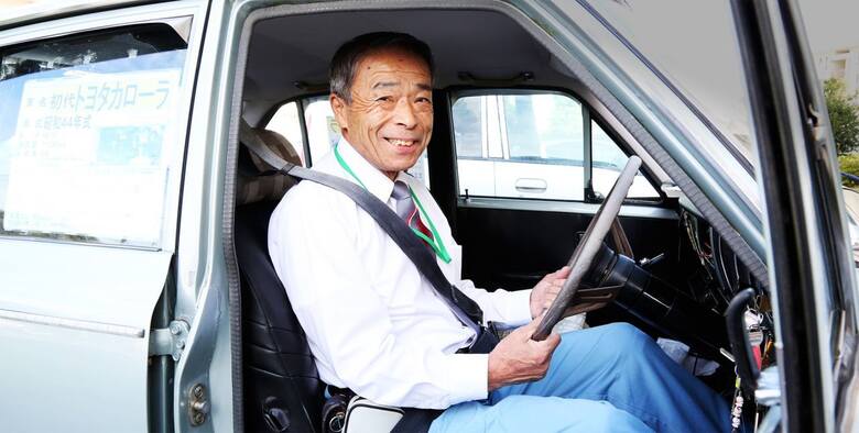 Shougo Asada kupił swoją ukochaną Corollę w 1969 roku, gdy miał 24 lata. 47 lat później pan Asada wciąż jeździ tym samym autem. Samochód ma na liczniku