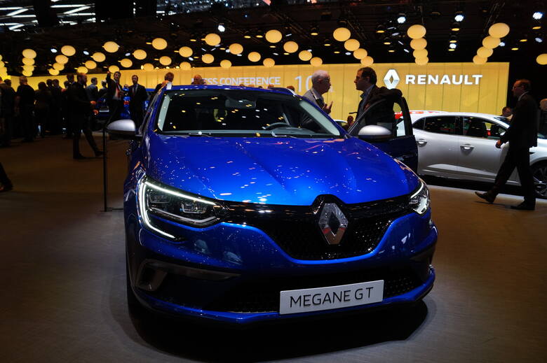 Renault Megane Grandtour Pojemność bagażnika to 521 litrów - 3 litry mniej niż w trzeciej generacji.Fot. Tomasz Szmandra