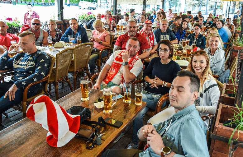 Polska - Irlandia Północna w bydgoskich pubach.