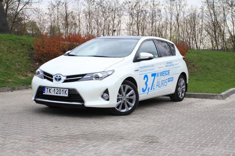 Testujemy: Toyota Auris Hybrid – kompakt przyszłości (foto, film)