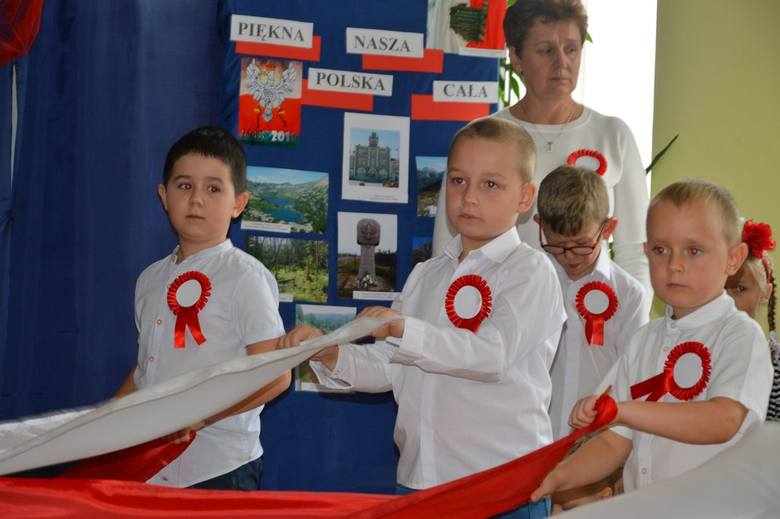 100 lat Niepodległości: Przedszkole nr 1 w Skierniewicach [ZDJĘCIA]