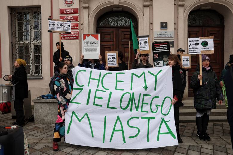 Protestujący wystosowali apel do władz Poznania: "Chcemy Zielonego Miasta"