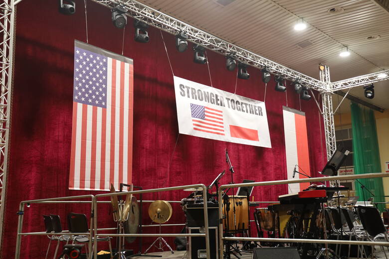 Koncert Strongen Together - Silniejsi Razem połączonych orkiestr wojskowych amerykańskiej i polskiej w Przemyślu.