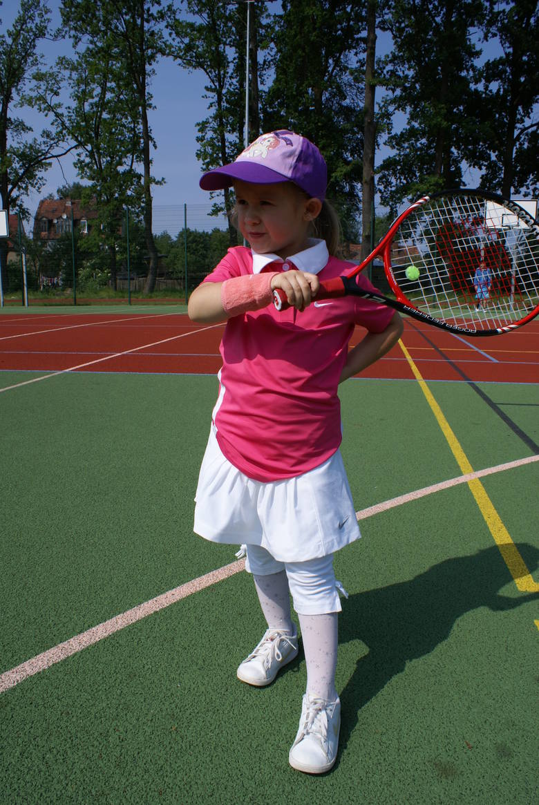 Brak sponsora może zakończyć karierę młodziutkiej tenisistki Dominiki Podhajeckiej [WIDEO, FOTOSTORY]