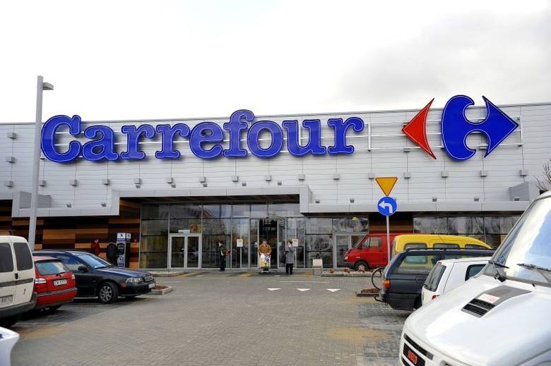 GODZINY OTWARCIA SKLEPÓW. WSZYSTKICH ŚWIĘTYCH 2016 SKLEPY CARREFOUR<br /> 1 listopada sklepy sieci Carrefour będą nieczynne. Na zakupy warto się wybrać 31 października w godzinach od 7. do 22. W przypadku sklepów franczyzowych Carrefour Express i Globi, o godzinach otwarcia w okresie świątecznym...