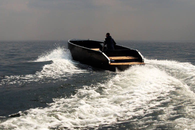 Nowy model łodzi motorowej od firmy Markos: Tender 740HP