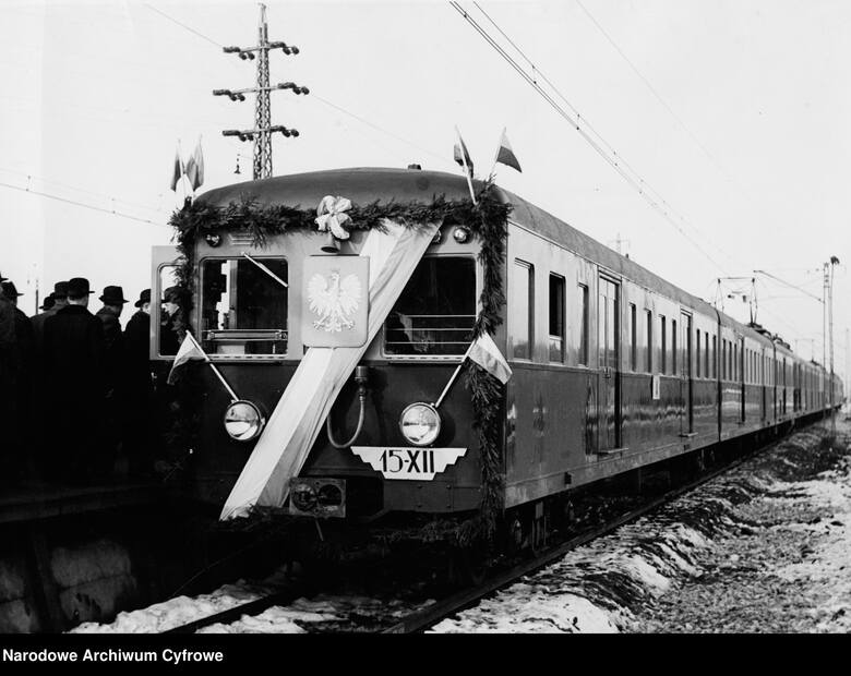 Pociąg elektryczny przed II wojną światowa (na zdjęciu z 1936 roku)