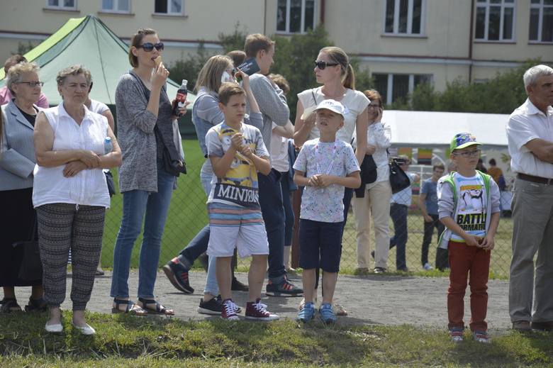 Piknik rodzinny w ZSP nr 2 w Łowiczu (Zdjęcia)