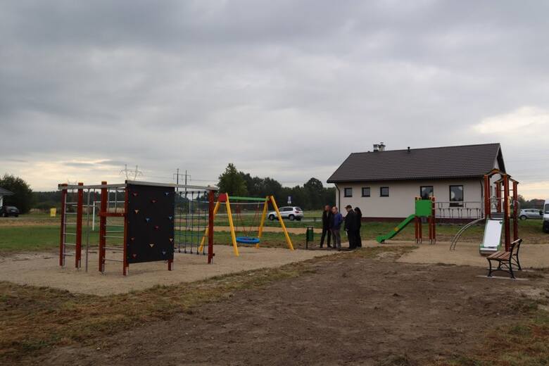 Plac zabaw w miejscowości Ludwinów