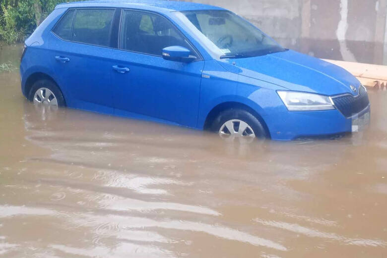 W gminie Kęty po nocnej ulewie były zalane posesje i drogi