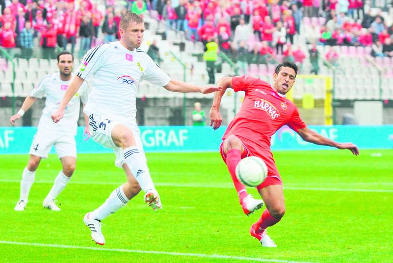 Mehdi Ben Dhifallah w meczu z GKS Bełchatów zdobył gola, ale i nabawił się kontuzji.