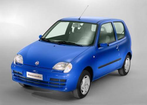 Fot. Fiat: Najtańszy nowy samochód na naszym rynku – Fiat Seicento kosztuje 26 500 zł.