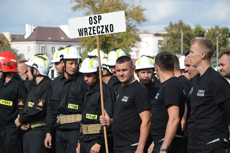 Druhowie z OSP we Wrzeczku i dziewczęta z OSP w Reczycach najlepsze w Łowickiem [ZDJĘCIA]
