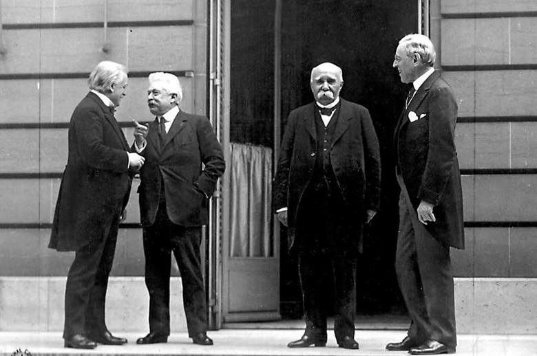 Konferencja wersalska, 1919 r. Wielka czwórka: David Lloyd George, Vittorio Emanuele Orlando, Georges Clemenceau i Woodrow Wilson