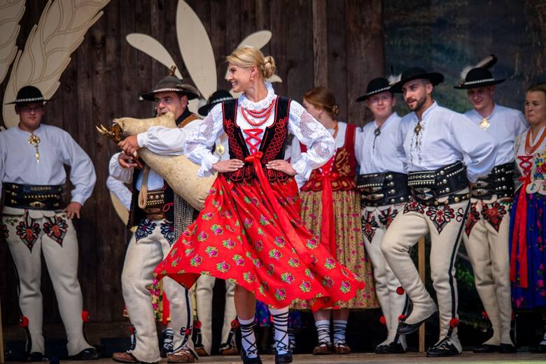 Na Podhalu jest wiele bardzo utalentowanych kobiet! Na Festiwalu Folkloru Ziem Górskich w Zakopanem także o macierzyństwie i ognisku domowym