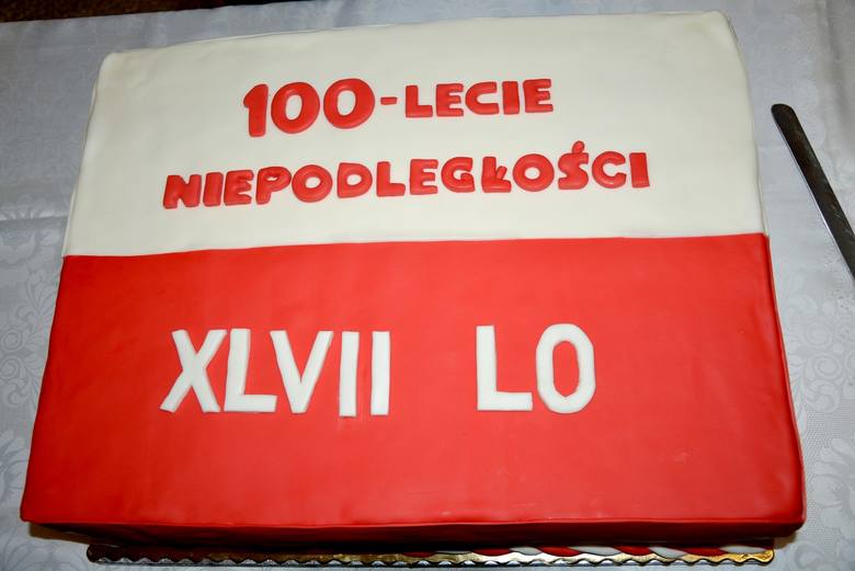 Wieczornica Niepodległościowa w Zespole Szkół Ogólnokształcących nr 8 w Łodzi była niesztampowym włączeniem się społeczności tej placówki w obchody 100-lecia odzyskania niepodległości przez Polskę