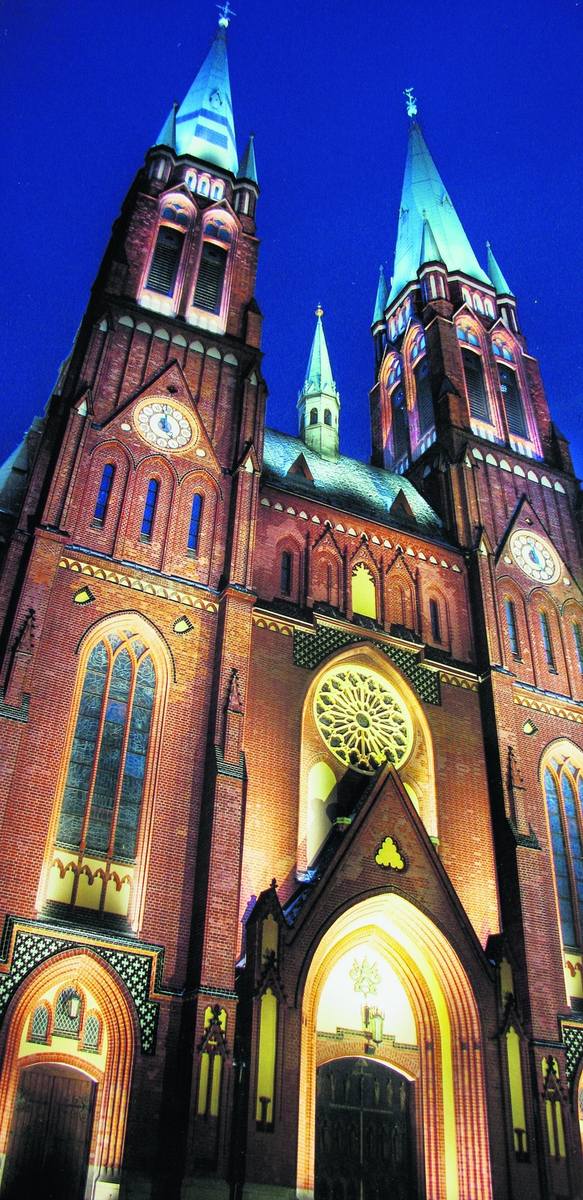  55 lat temu spłonęła wieża bazyliki w Rybniku. Tak jak niedawno dach katedry w Sosnowcu