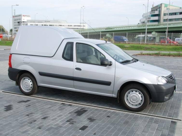 Dacia Logan pick-up z zabudową od 33 tys. zł