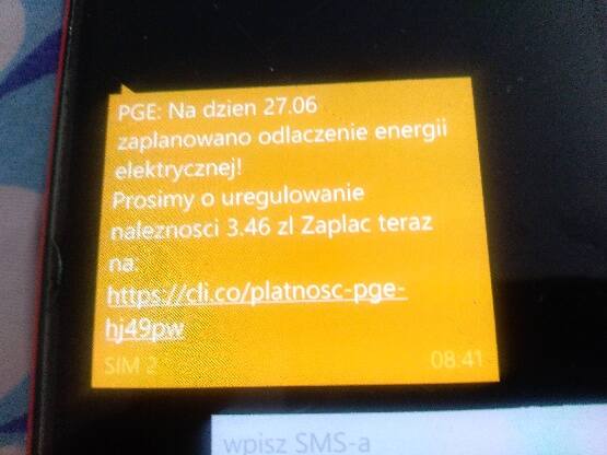 Bydgoszczanin zapłacił rachunek, a mimo to dostał SMS-a, że zostanie bez prądu