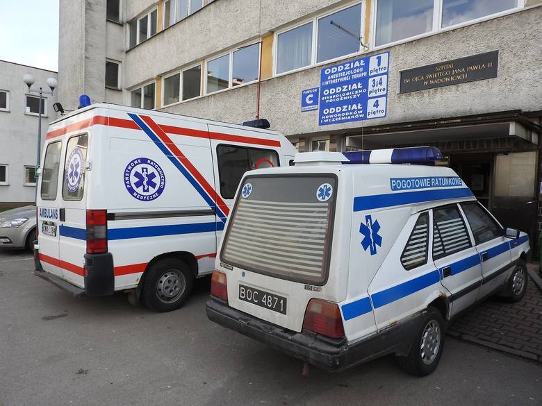 Ratownicy medyczni już wcześniej pikietowali przed Starostwem w Wadowicach. Tak było w 2016 roku.