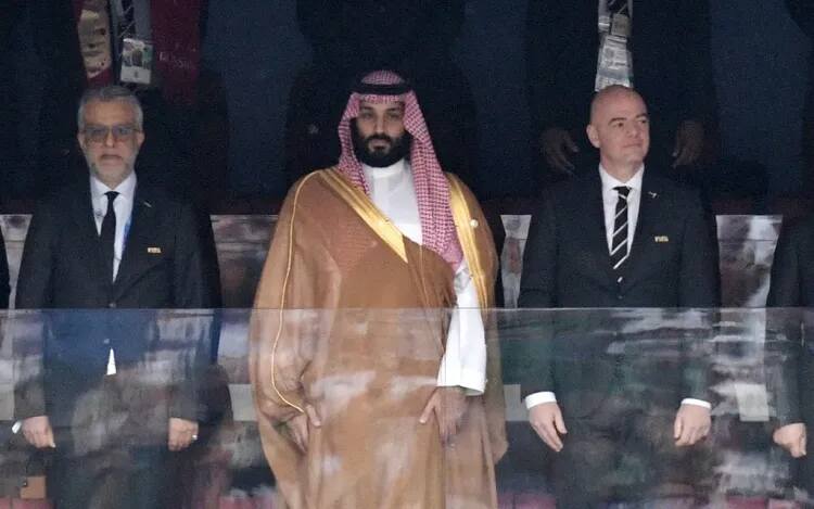 Książę koronny Arabii Saudyjskiej Mohammed bin Salman i prezydent FIFA, Gianni Infantino