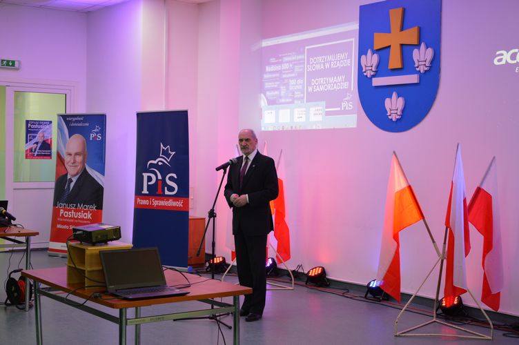 Konwencja samorządowa PiS w Skierniewicach i prezentacja kandydatów [ZDJĘCIA]
