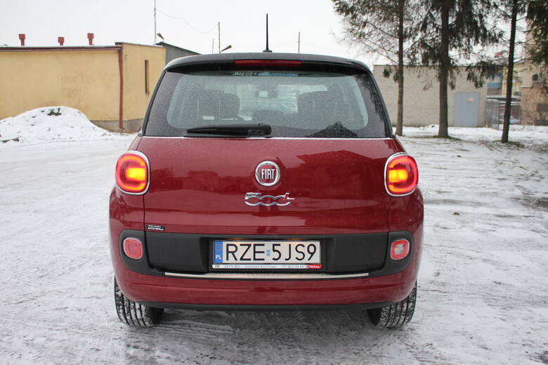 Fiat 500LNajpopularniejszy na rynku wtórnym jest najsłabszy silnik benzynowy 1,4. Niestety, wbrew danym producenta, cechuje go stosunkowo wysokie zużycie