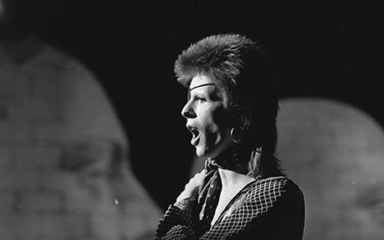 David Bowie był legendą muzyki. Teraz rękopisy jego tekstów wylądowały na aukcji