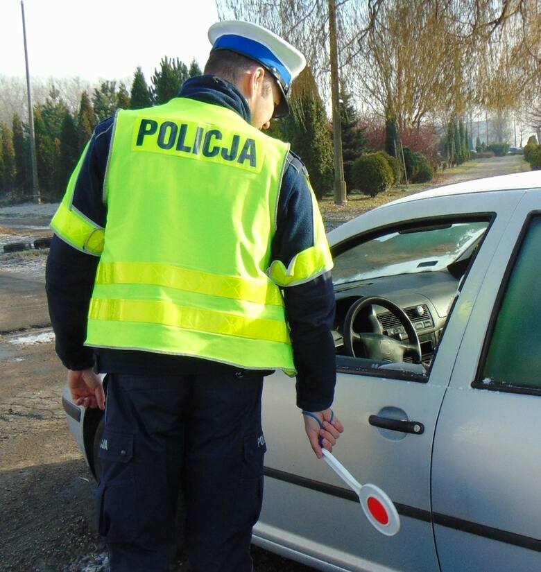 W powiecie oświęcimskim jest szereg miejsc, w których stoją policjanci z drogówki, m.in. na ul. Łęckiej w Jawiszowicach w ciągu drogi 949