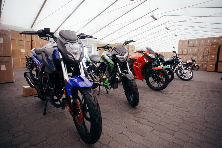 8 tysięcy różnych modeli motocykla marki Junak produkuje rocznie rodzinna firma Almot z Gniewkówca koło Złotnik Kujawskich.