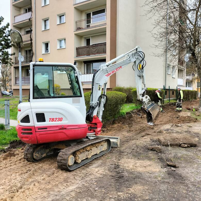 Trwa budowa nowych miejsc parkingowych w Sulechowie