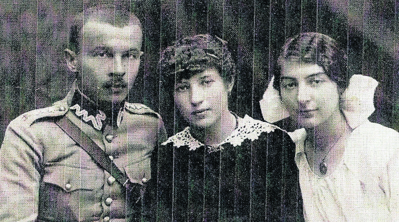 Stanisław Bilmin z żoną Wiktorią i kuzynką, lata 30. XX w.