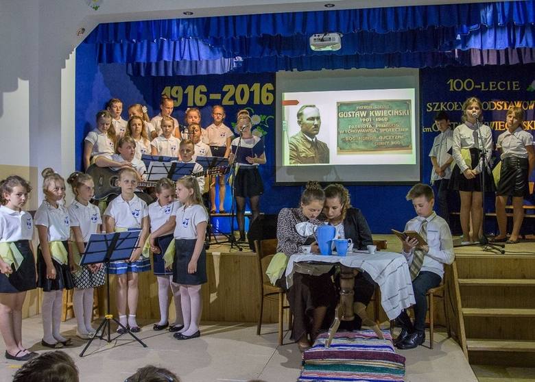 Społeczność szkoły w Osinach świętowała stulecie placówki.