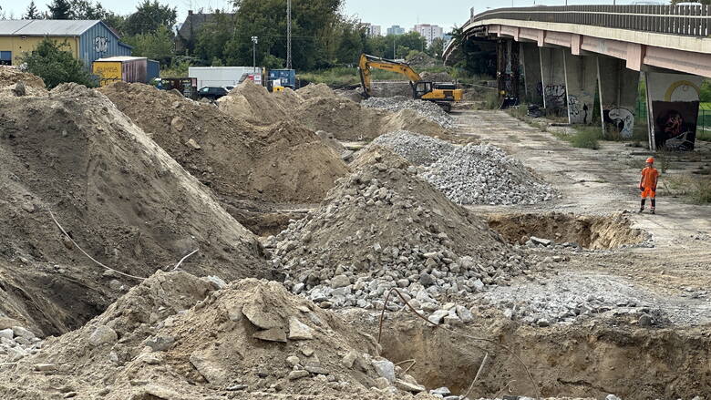 Rozpoczęły się prace budowlane związane z odbudową nowej nitki wiaduktu na ulicy Zjednoczenia