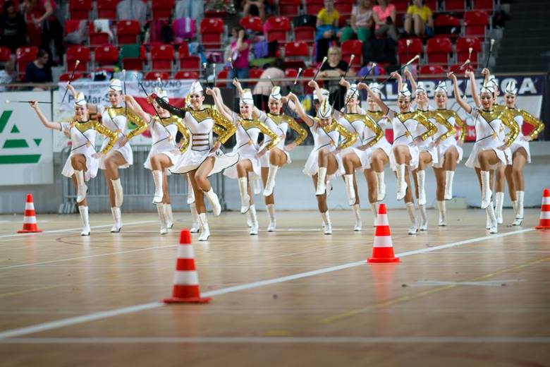 Najlepsze mażoretki z całego kraju wzięły udział w Mistrzostwach Polski Mażoretek Tamburmajorek i Cheerleaderek w Kędzierzynie-Koźlu.