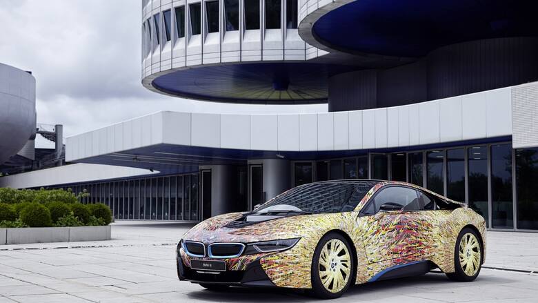 BMW i8 Futurism EditionStudio projektowe Garaga Italia Customs postanowiło odmienić model i8. Okazją do tego przedsięwzięcia jest pół wieku obecności