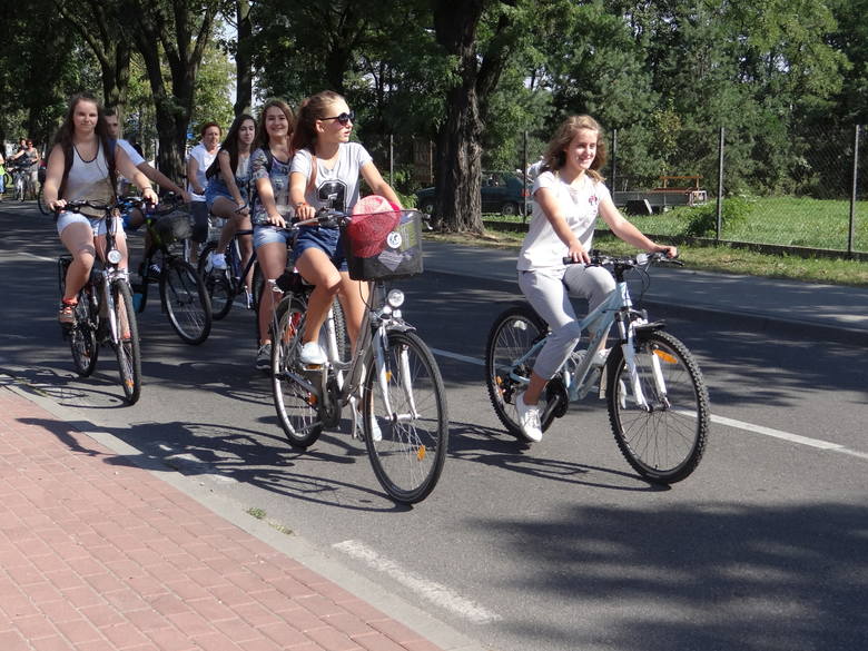 Ponad trzystu uczestników rajdu rowerowego w Makowie [ZDJĘCIA]