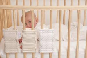 Łóżeczko dla niemowlaka - na co zwracać uwagę?