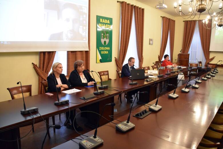 Sesja rady miejskiej w Zielonej Górze - 1 lutego 2022