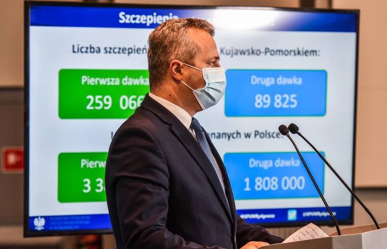 Wojewoda Mikołaj Bogdanowicz uważa, że najtrudniejsze dni pandemii są jeszcze przed nami.