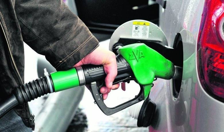 Ceny paliw są obecnie najwyższe od początku roku. Ale to się zmieni. Fot: Archiwum