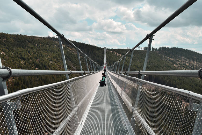 Most wiszący Sky Bridge w Czechach 