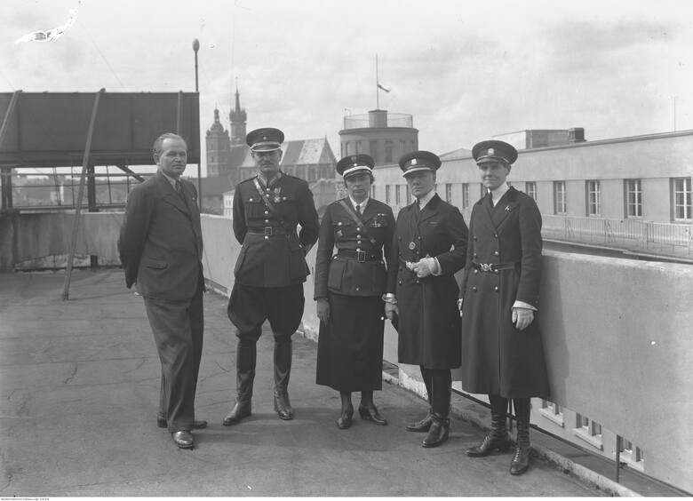 Wizyta przedstawicielek angielskiej policji kobiecej w Krakowie, maj 1935 r.