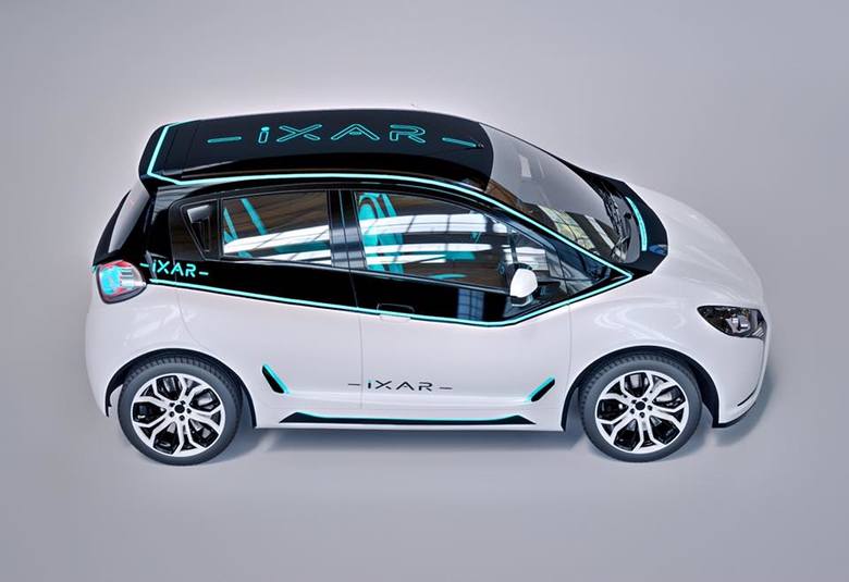 iXAR, prototyp elektrycznego samochodu z Nysy wyjechał na drogi.