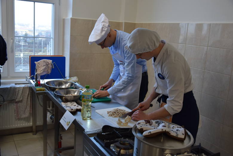 "Pomaganie przez gotowanie"! Charytatywna akcja Dziennika Bałtyckiego  w Gdyni