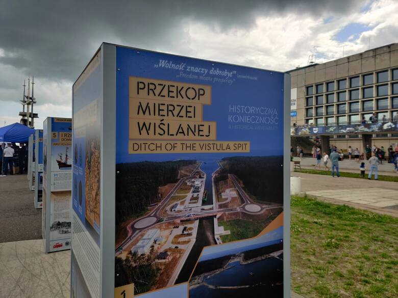 Wystawę poświęconą przekopowi Mierzei Wiślanej możemy obejrzeć w Gdyni.