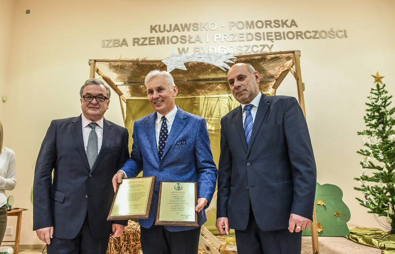 Obchodząca  w tym roku okrągły  jubileusz Cukiernia Sowa została wyróżniona najwyższym marszałkowskim medalem  - Unitas Durat Palatinatus Cuiaviano-Pomeranensis.