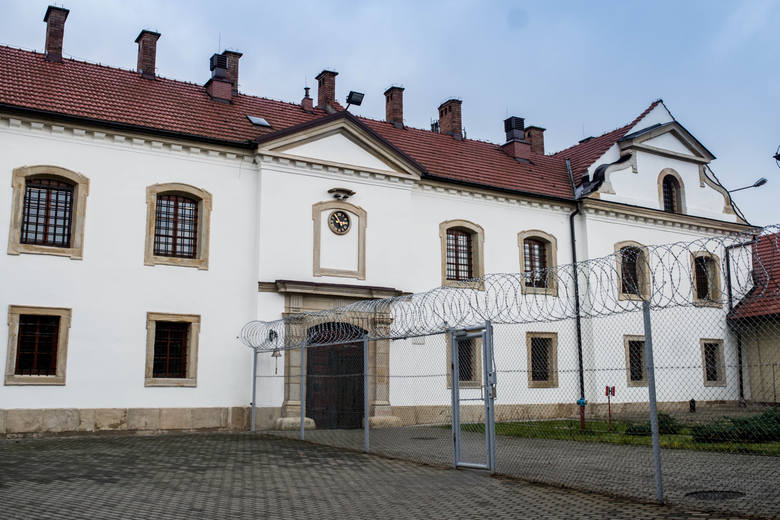 Jeden z klasztorno-więziennych dziedzińców. Obecnie znajduje się tutaj miejsce rekreacji dla skazanych odsiadujących wyroki