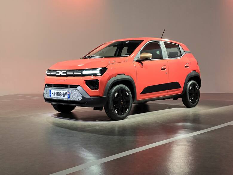 Dacia Spring w teorii miała zrewolucjonizować rynek samochodów elektrycznych. Rumuńska marka postanowiła zaoferować najtańsze auto z napędem elektrycznym